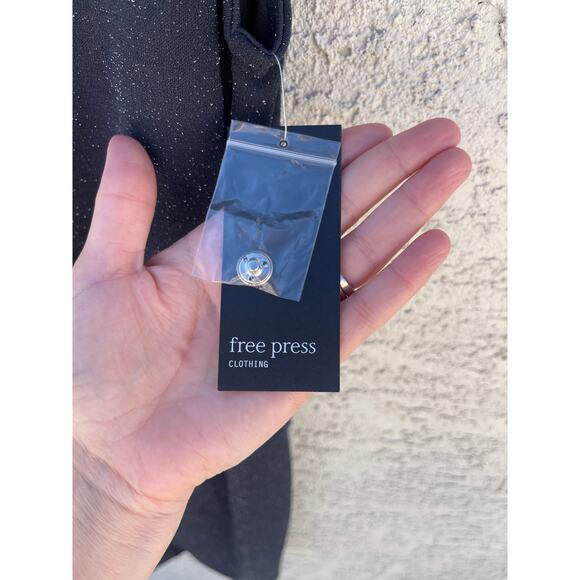 NWT Women's Free Press Sleeveless Sparkly Grey Dress  - Medium - Picture 5 of 6